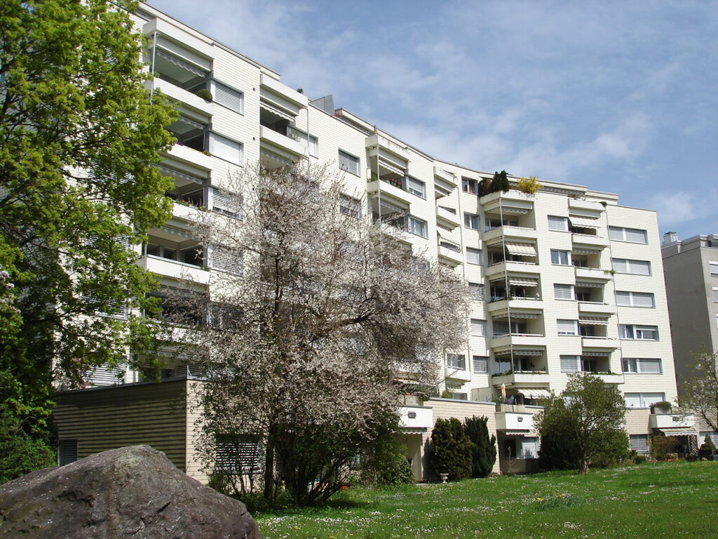 Mehrfamilienhaus-mit-51-Wohnungen-8049-Zürich