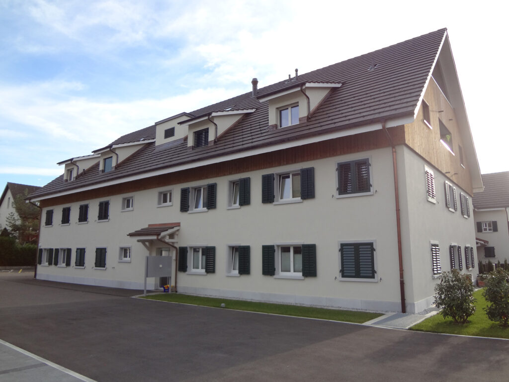 Wohnüberbauung im Dörfli 4 Mehrfamilienhäuser mit gesamthaft 27 Wohnungen 8104 Weiningen